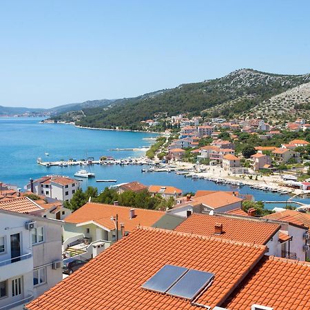 Apartmani Stanic Seget Vranjica Exteriör bild