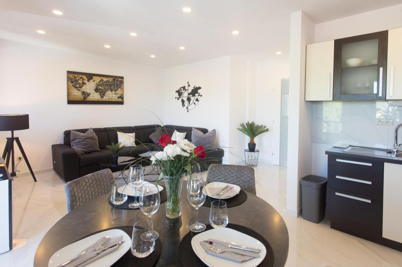 Apartmani Stanic Seget Vranjica Exteriör bild