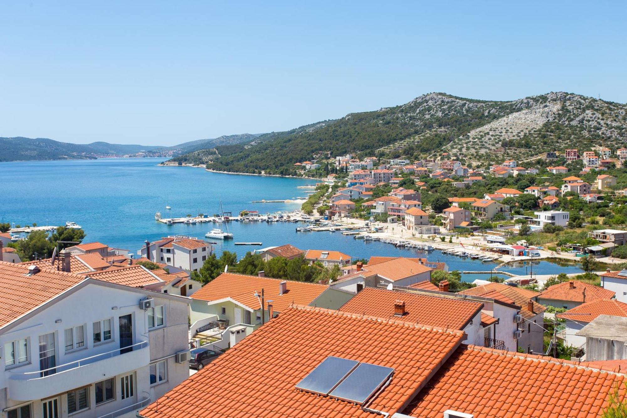 Apartmani Stanic Seget Vranjica Exteriör bild