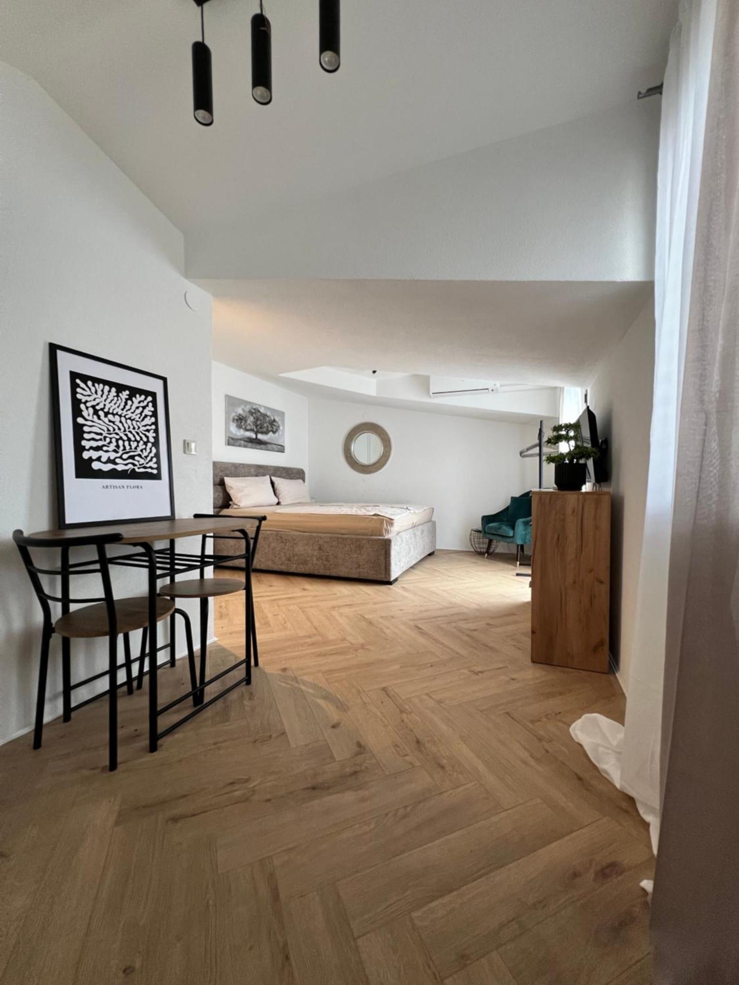 Apartmani Stanic Seget Vranjica Exteriör bild