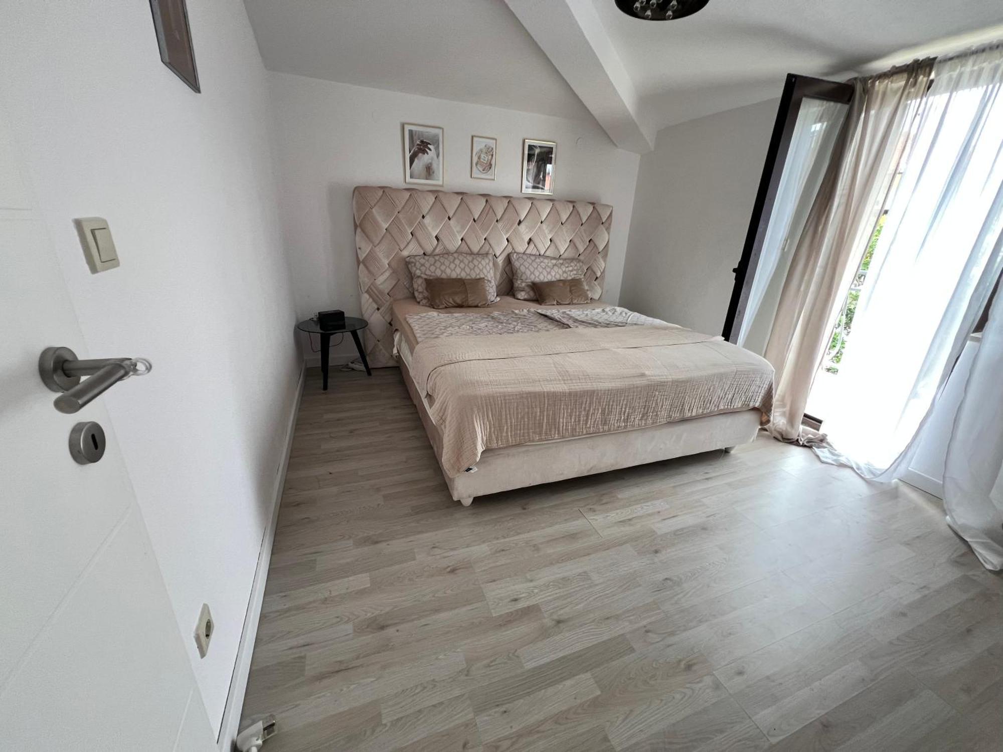 Apartmani Stanic Seget Vranjica Exteriör bild